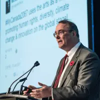 gs11 credit martin lipman 0518 37709753685 o.jpg