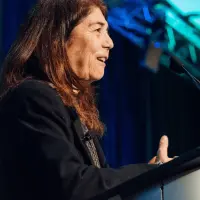 gs11 credit martin lipman 0279 38540582186 o.jpg