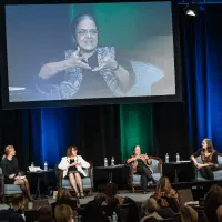 gs11 credit martin lipman 0389 24725465948 o.jpg