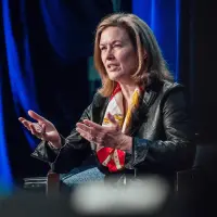 gs11 credit martin lipman 0200 37880486504 o.jpg