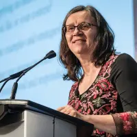 gs11 credit martin lipman 0377 26821106319 o.jpg