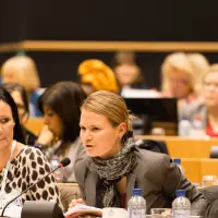 gs2 14426739948 o.jpg