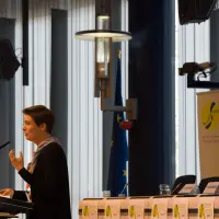 gs4 14610785862 o.jpg