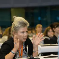 gs4 14608090181 o.jpg