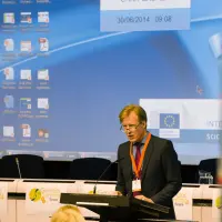 gs4 14603741885 o.jpg