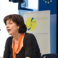 gs4 14588455806 o.jpg